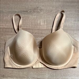 Wacoal 42 D Elegant Beige Underwire Lightly Padded Bra
